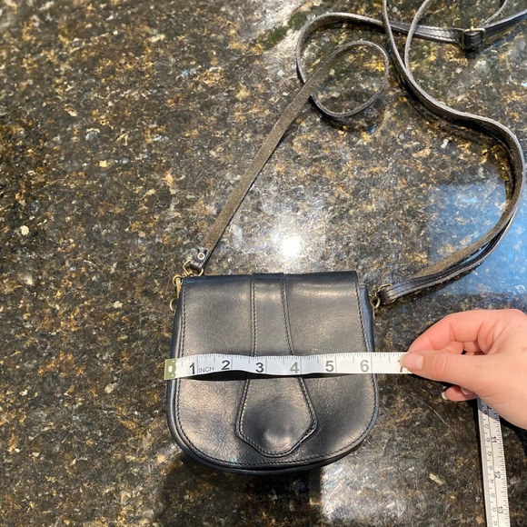 Vintage Black leather small crossbody bag - Picture 3 of 6